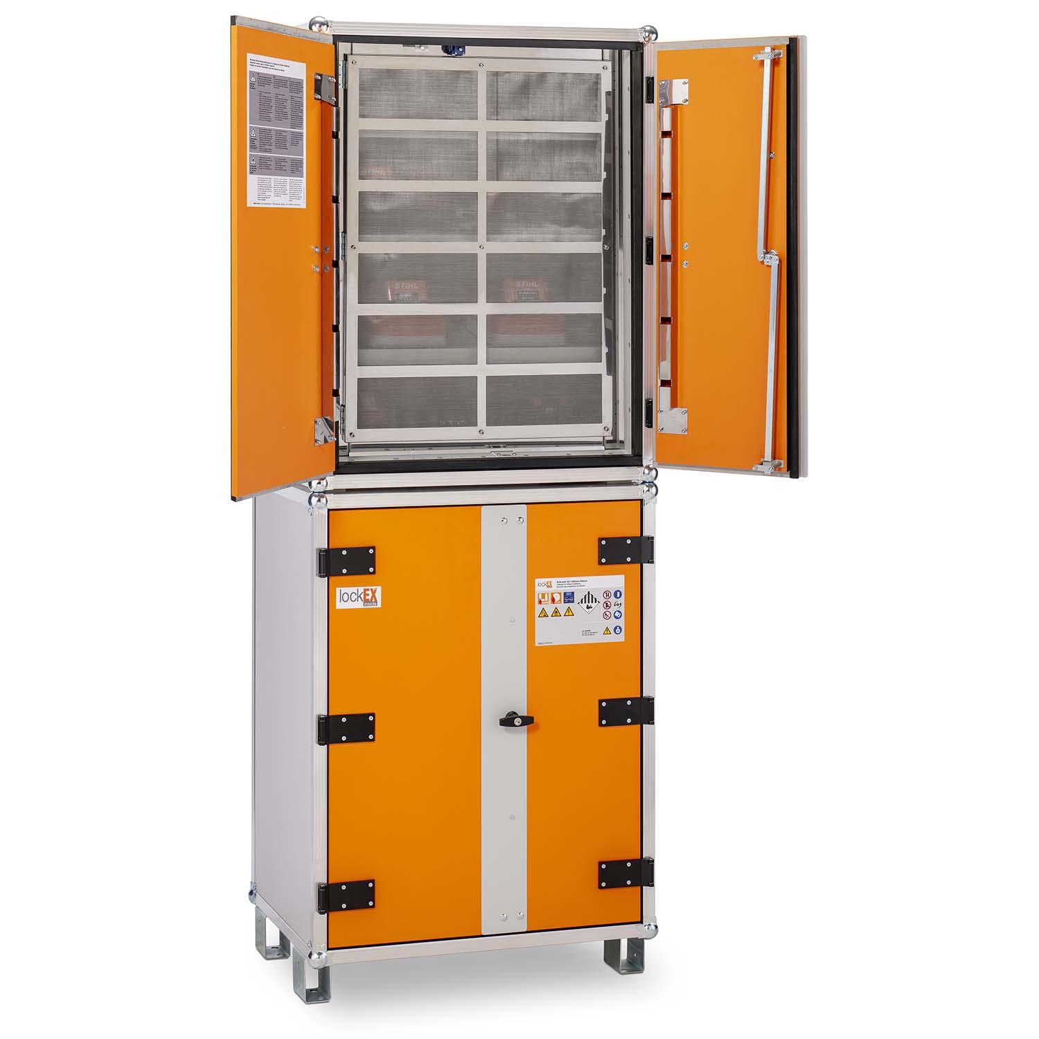 Lithium-Ionen-Akku-Ladeschrank premium 8/20, Rauchmelder, mit Füßen, lockEX 2.0, VDMA-geprüft, BMA-fähig Lithium-Ionen-Akku-Schränke zum Laden Produktbild Lithium-Ionen-Akku-Lagerschrank 8/20, Rauchmelder, mit Füßen, lockEX 2.0, VDMA-geprüft