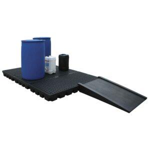 Flächenschutzelement aus Polyethylen (PE) für 2 Fässer, Auffangvolumen 150 l, mit PE-Rost Flächenschutzelemente aus Kunststoff Produktbild Auffahrrampe aus Polyethylen (PE) für Flächenschutzelemente